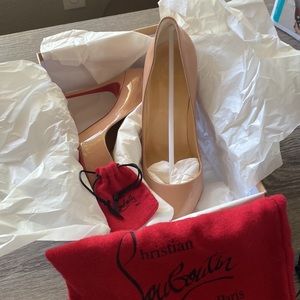 New! In box! Size 7 1/2